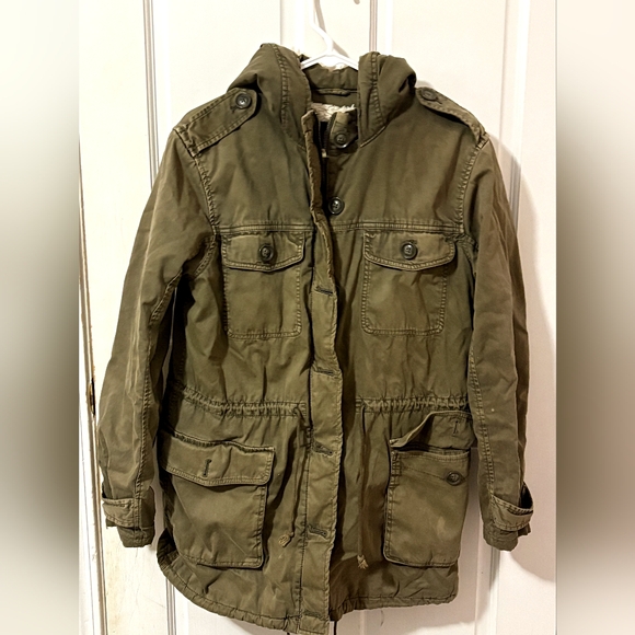 Talula Aritzia Sequit Cargo Parka Hooded Faux Fur Sherpa Lined Jacket - Picture 1 of 3